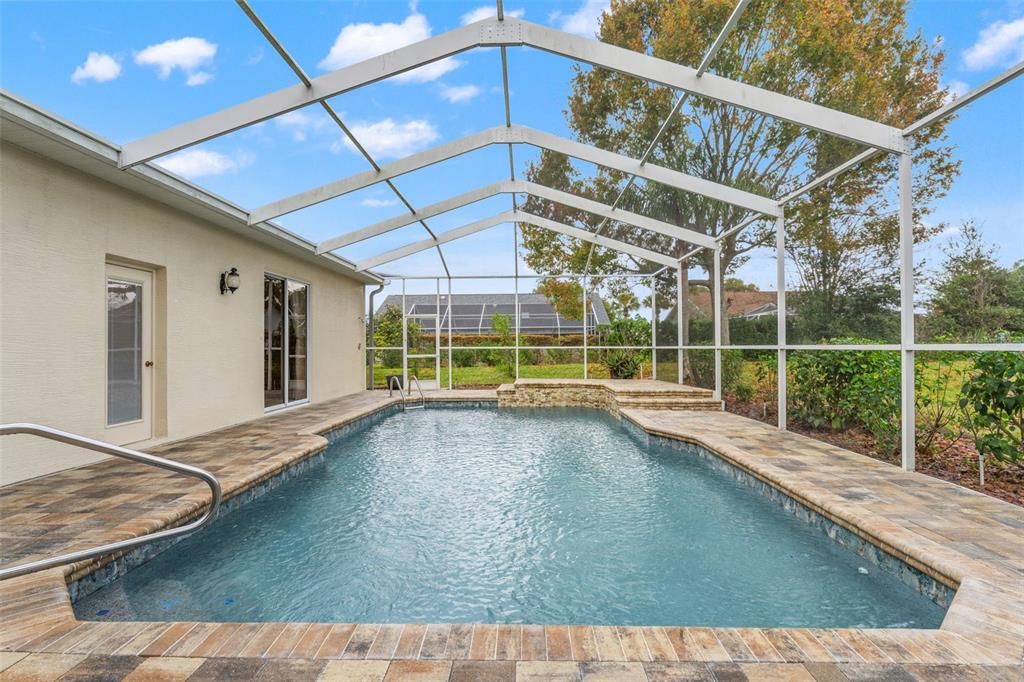 待售: $469,000 (5 贝兹, 3 浴室, 3066 平方英尺)