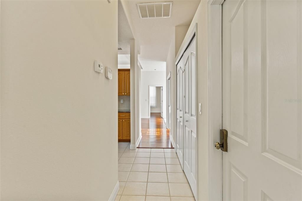 待售: $469,000 (5 贝兹, 3 浴室, 3066 平方英尺)