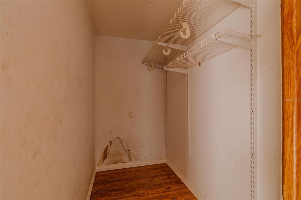 На продажу: $89,000 (3 спален, 2 ванн, 1300 Квадратных фут)