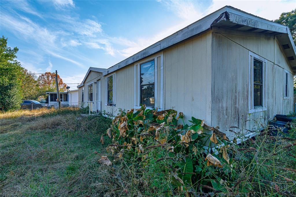 На продажу: $89,000 (3 спален, 2 ванн, 1300 Квадратных фут)