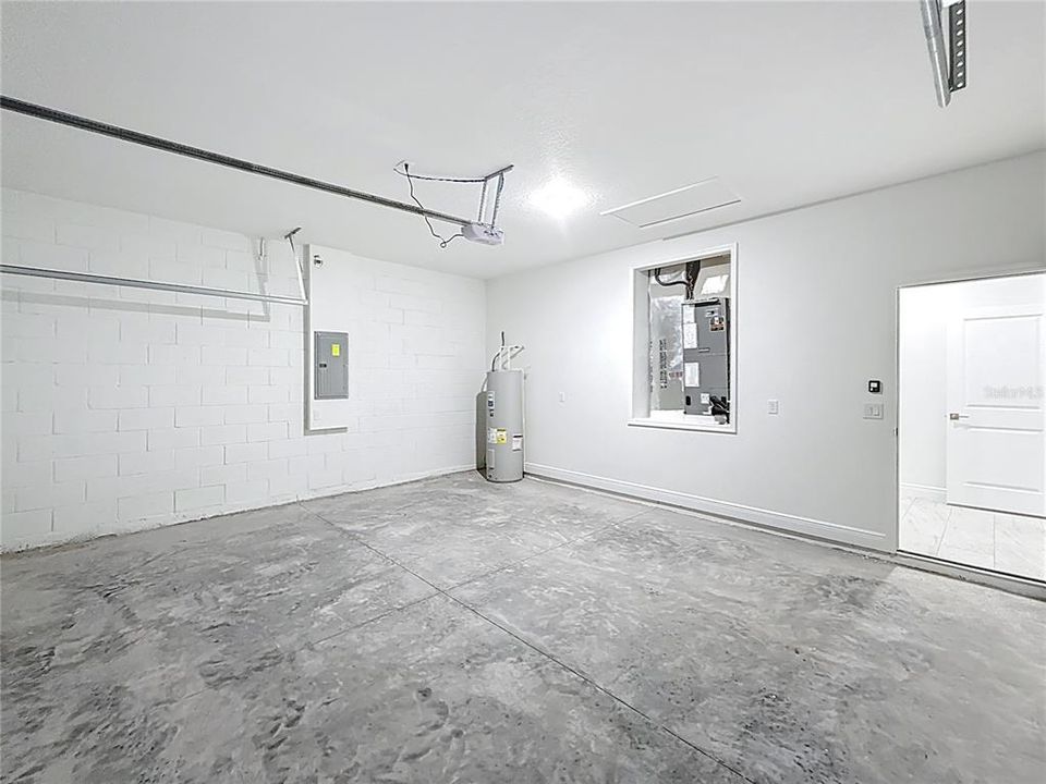 For Sale: $307,000 (4 beds, 3 baths, 1827 Square Feet)