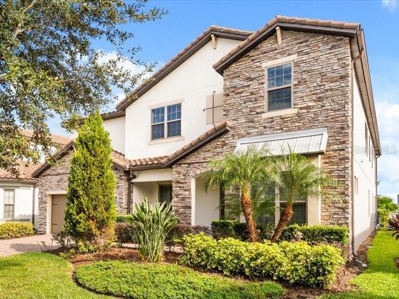 For Sale: $1,695,000 (6 beds, 5 baths, 4931 Square Feet)