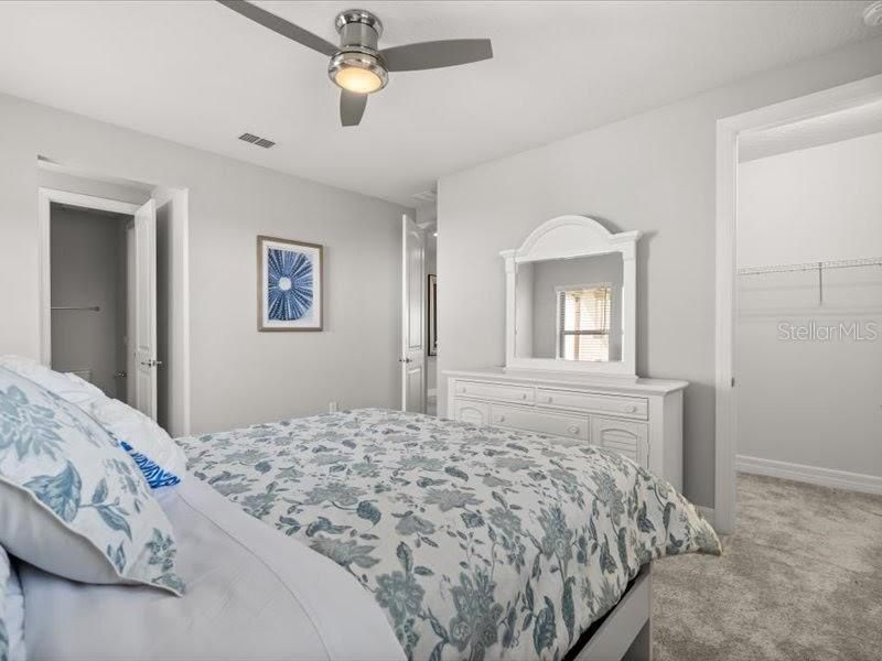 For Sale: $1,695,000 (6 beds, 5 baths, 4931 Square Feet)