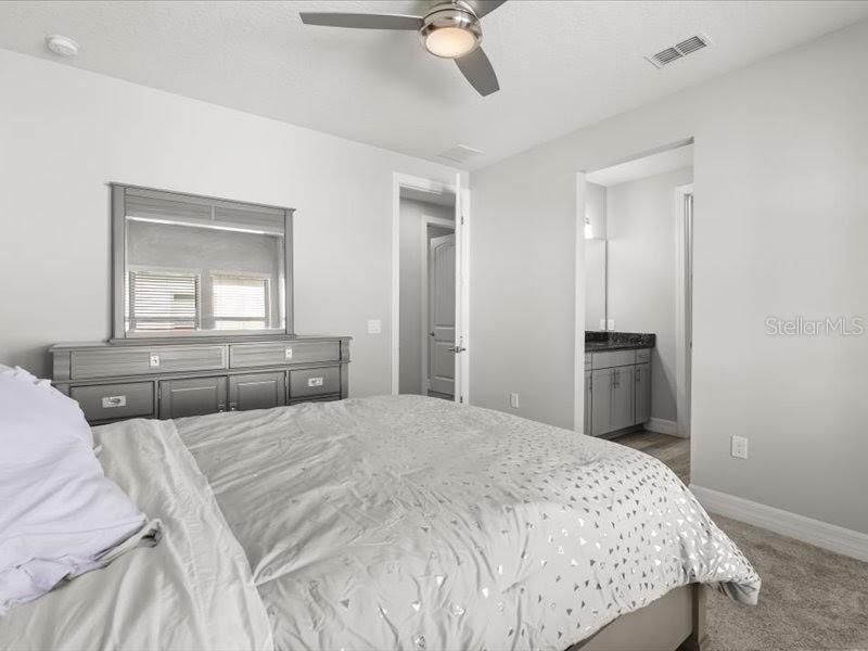 For Sale: $1,695,000 (6 beds, 5 baths, 4931 Square Feet)