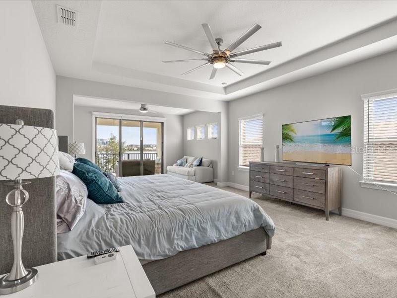 For Sale: $1,695,000 (6 beds, 5 baths, 4931 Square Feet)