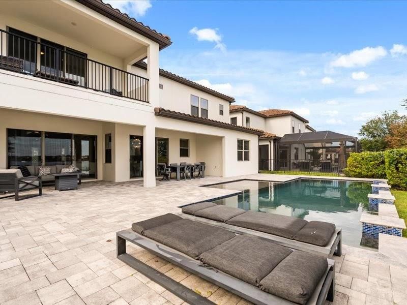 For Sale: $1,695,000 (6 beds, 5 baths, 4931 Square Feet)