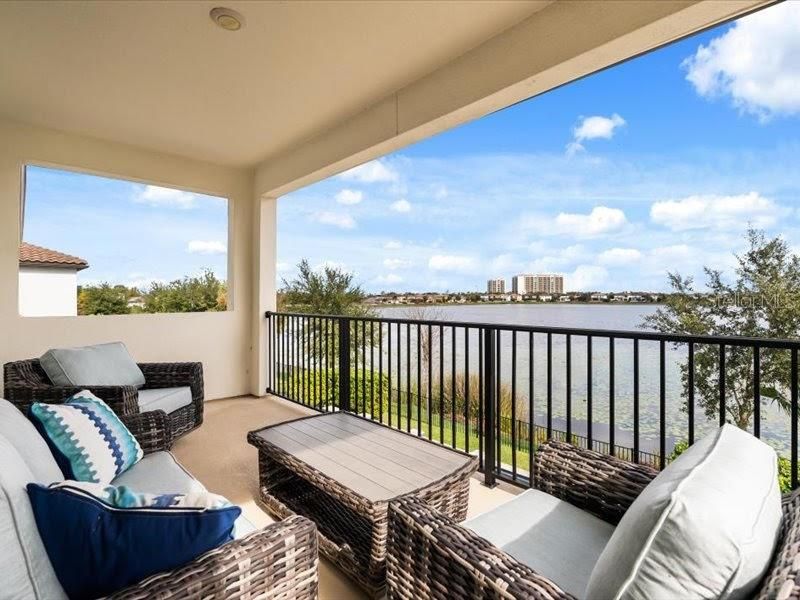 For Sale: $1,695,000 (6 beds, 5 baths, 4931 Square Feet)