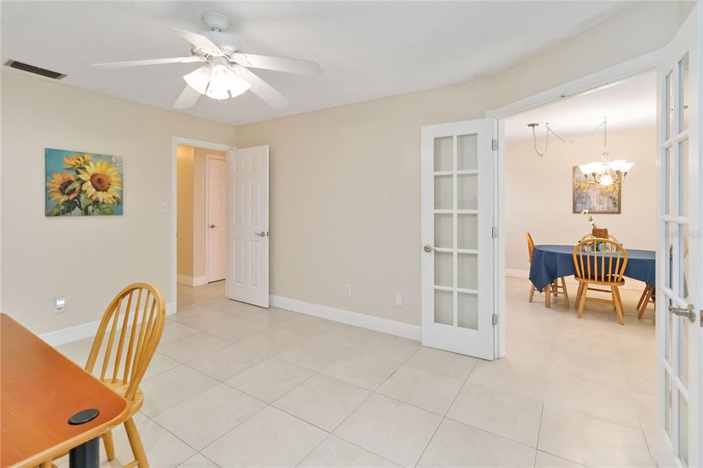 For Sale: $243,000 (3 beds, 2 baths, 1256 Square Feet)