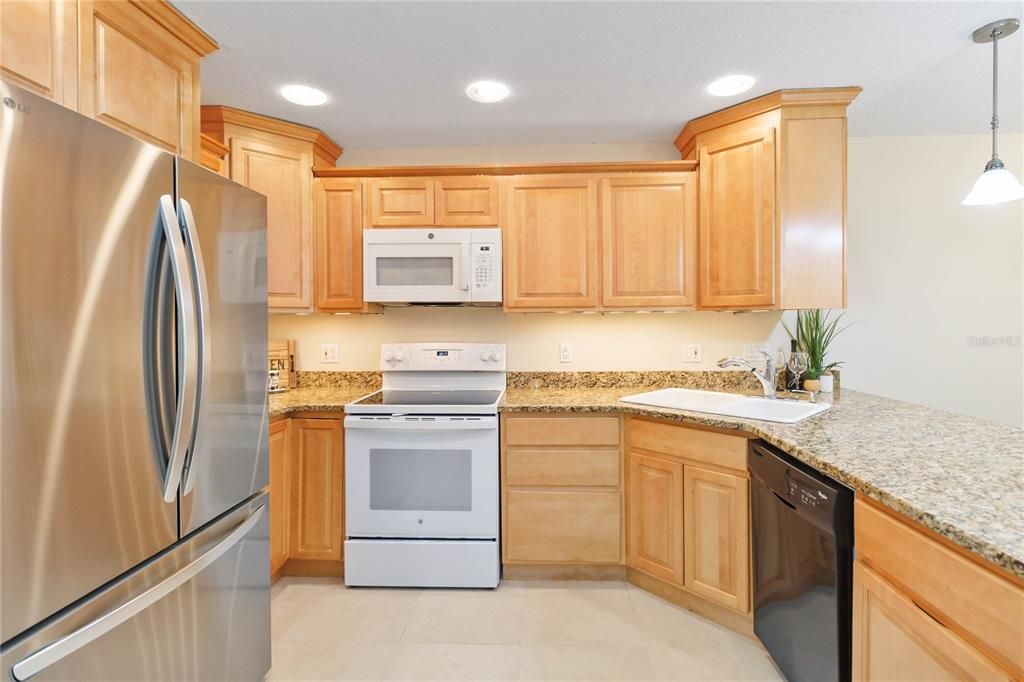 For Sale: $243,000 (3 beds, 2 baths, 1256 Square Feet)