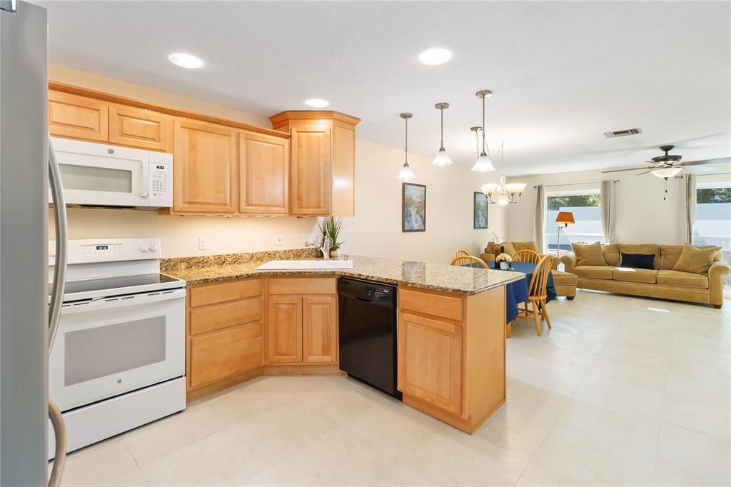 For Sale: $243,000 (3 beds, 2 baths, 1256 Square Feet)