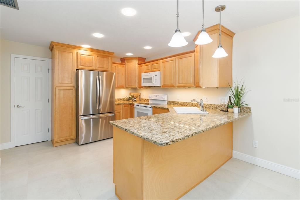 For Sale: $243,000 (3 beds, 2 baths, 1256 Square Feet)