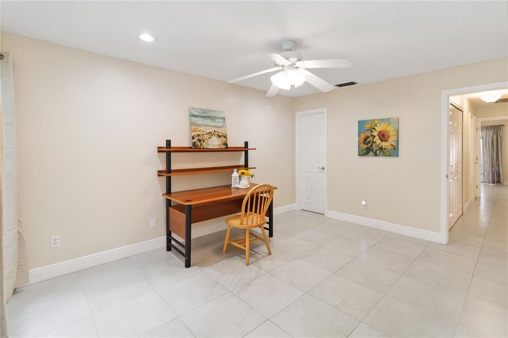 For Sale: $243,000 (3 beds, 2 baths, 1256 Square Feet)