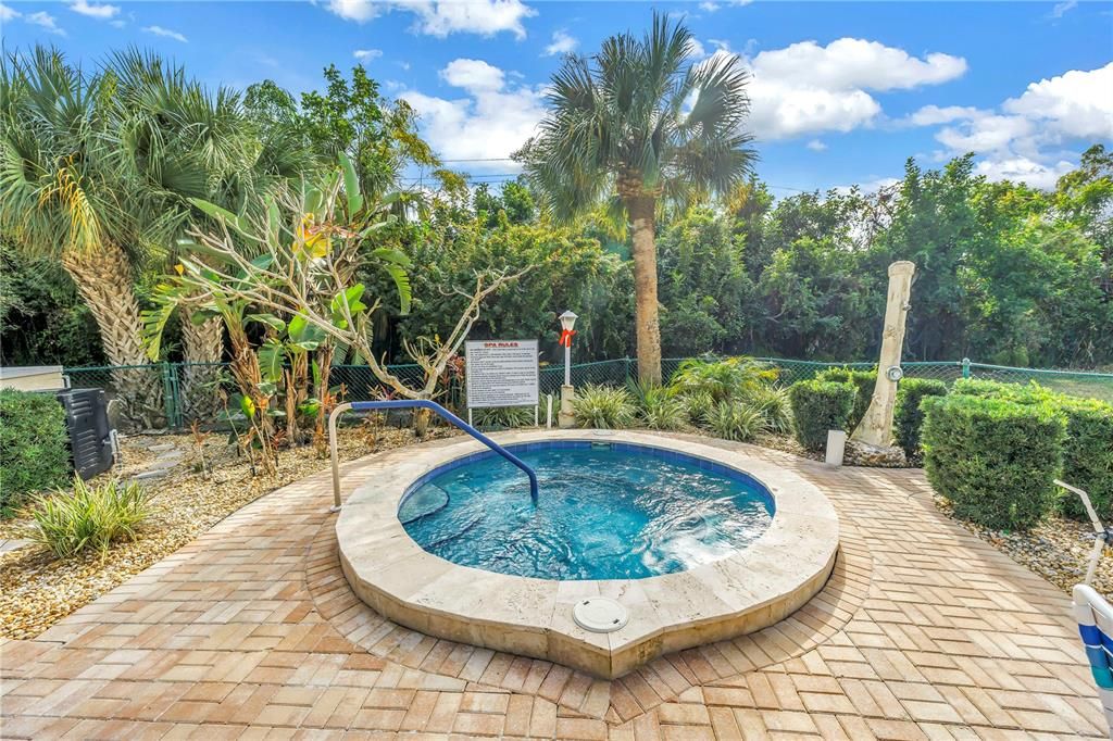 For Sale: $195,500 (2 beds, 2 baths, 1408 Square Feet)