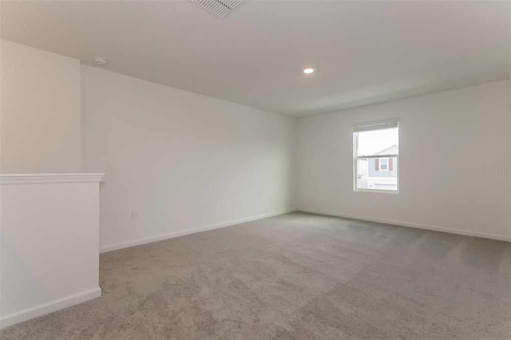 For Rent: $2,245 (5 beds, 3 baths, 2451 Square Feet)