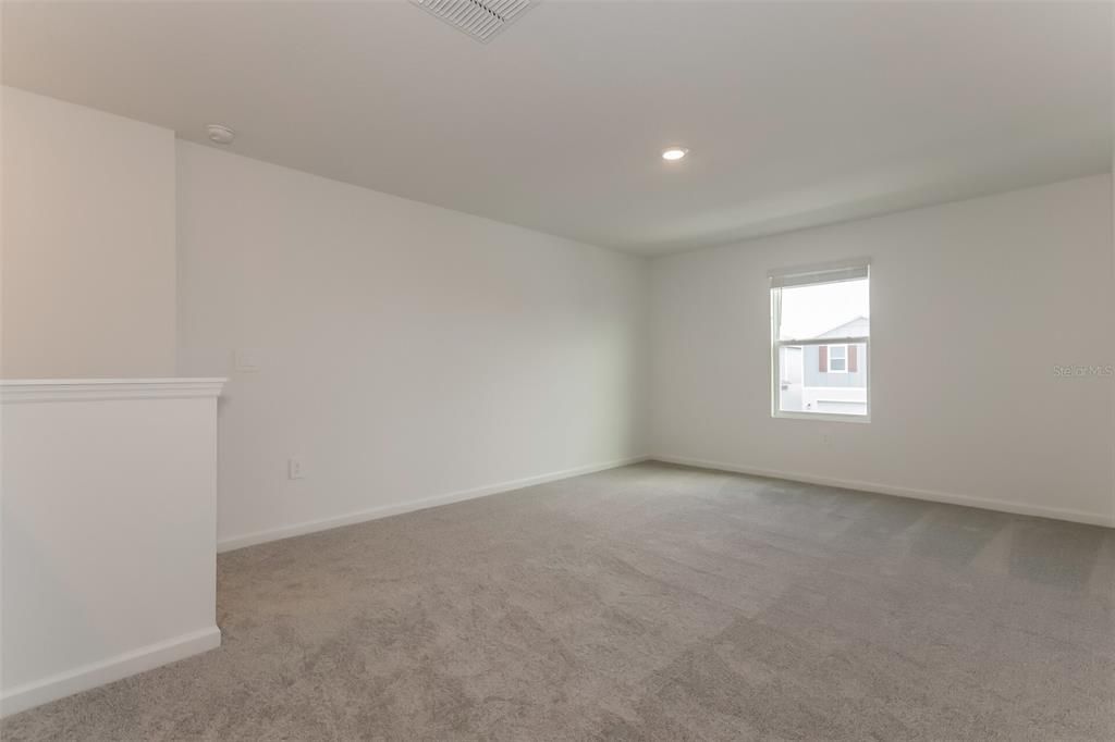 For Rent: $2,245 (5 beds, 3 baths, 2451 Square Feet)