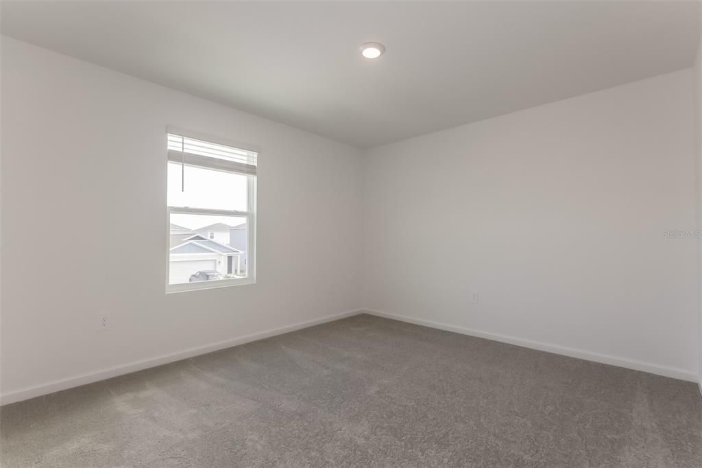 For Rent: $2,245 (5 beds, 3 baths, 2451 Square Feet)