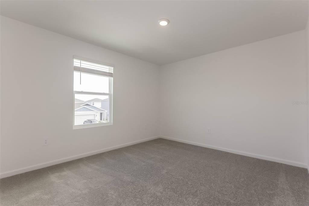 For Rent: $2,245 (5 beds, 3 baths, 2451 Square Feet)