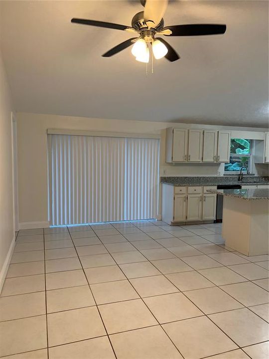 出租: $1,850 (2 贝兹, 2 浴室, 1042 平方英尺)