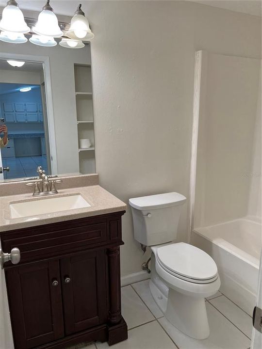 出租: $1,850 (2 贝兹, 2 浴室, 1042 平方英尺)