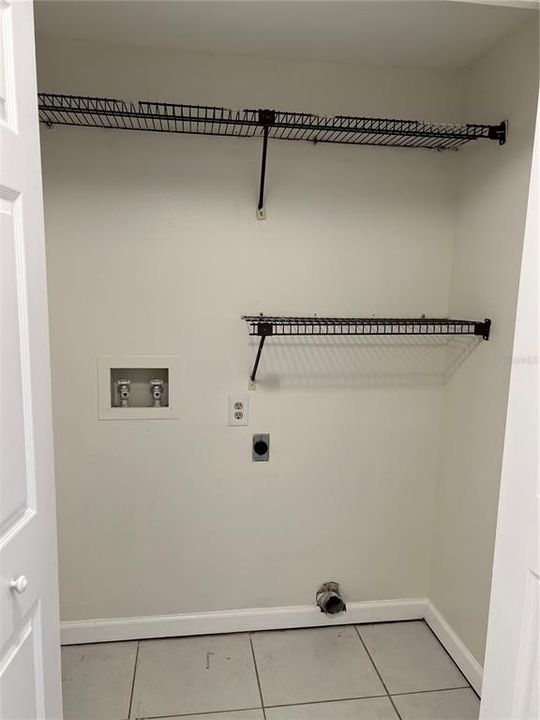 出租: $1,850 (2 贝兹, 2 浴室, 1042 平方英尺)