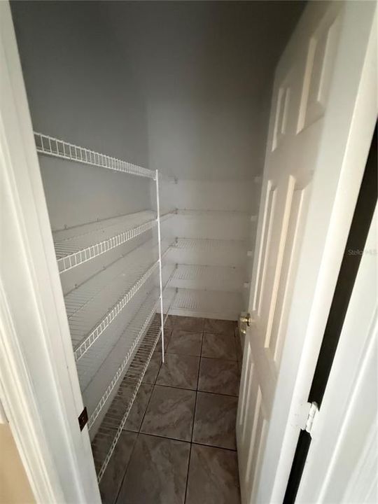 For Rent: $2,350 (4 beds, 2 baths, 2106 Square Feet)