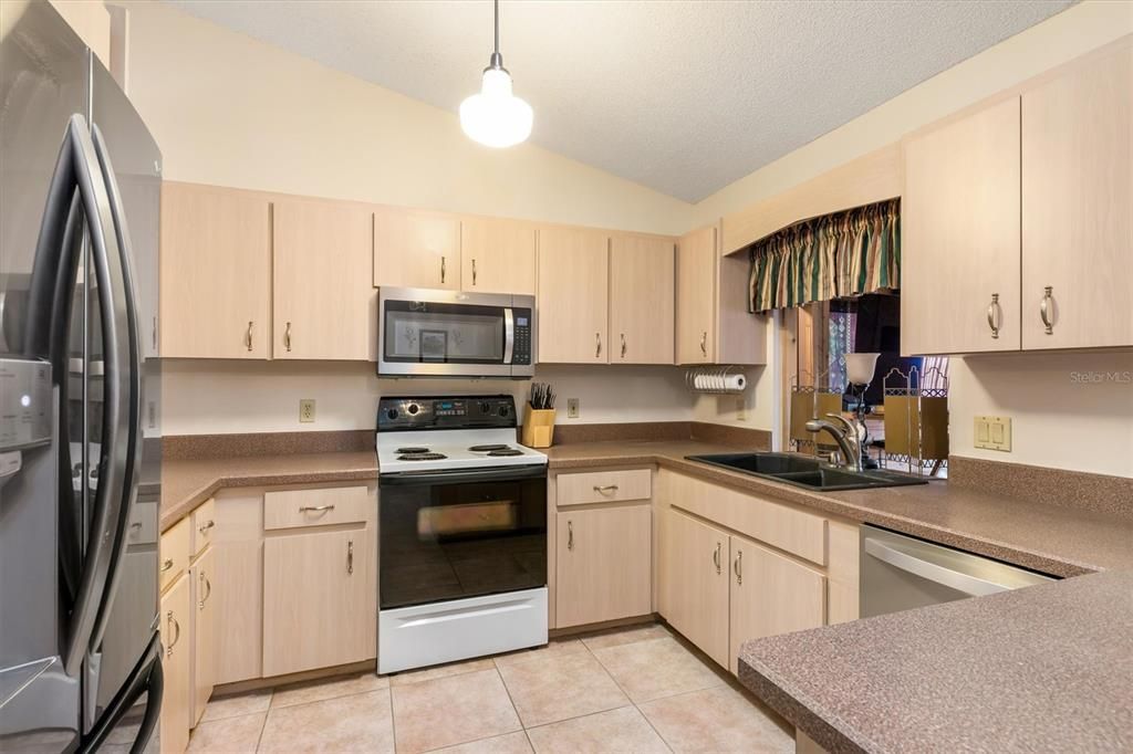 На продажу: $465,000 (3 спален, 3 ванн, 2186 Квадратных фут)