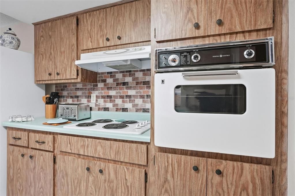 待售: $269,500 (2 贝兹, 2 浴室, 1398 平方英尺)