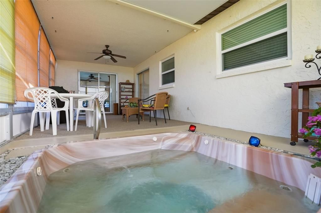 待售: $269,500 (2 贝兹, 2 浴室, 1398 平方英尺)