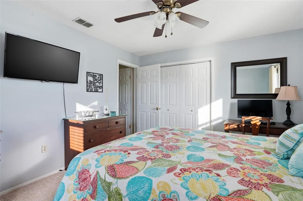 待售: $269,500 (2 贝兹, 2 浴室, 1398 平方英尺)