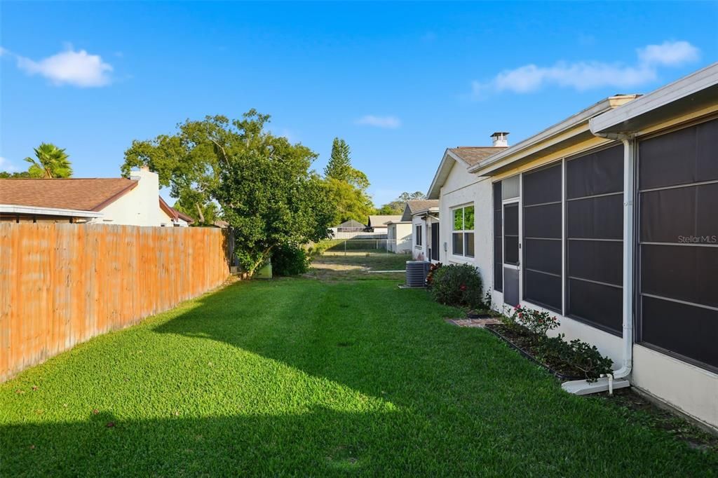 待售: $269,500 (2 贝兹, 2 浴室, 1398 平方英尺)