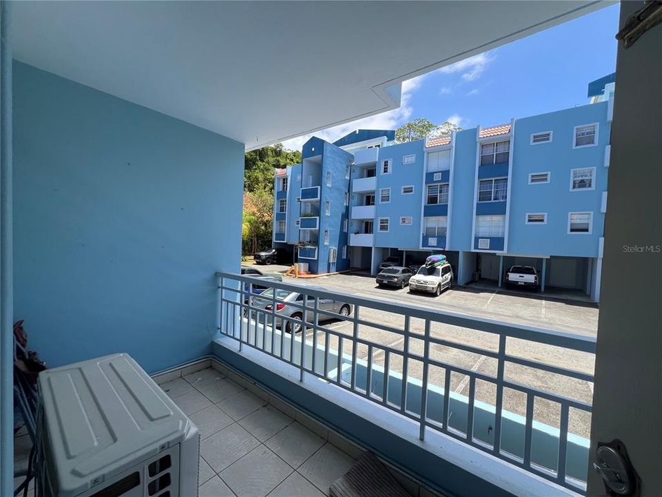 For Sale: $180,000 (3 beds, 2 baths, 227.6 Square Feet)