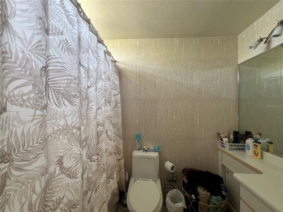 For Sale: $180,000 (3 beds, 2 baths, 227.6 Square Feet)