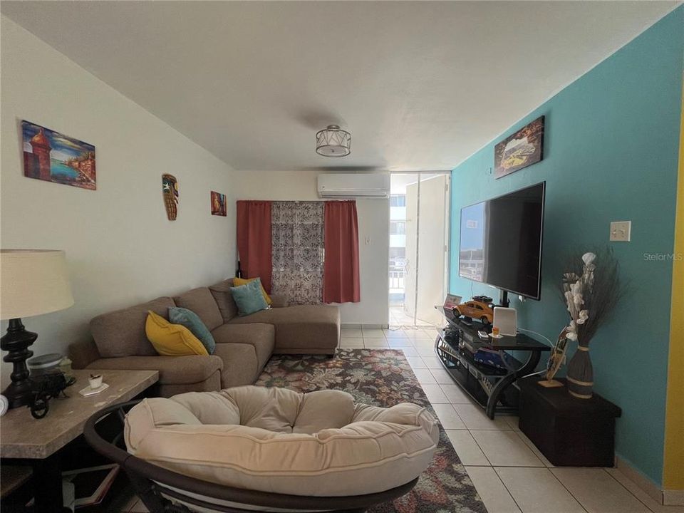 For Sale: $180,000 (3 beds, 2 baths, 227.6 Square Feet)