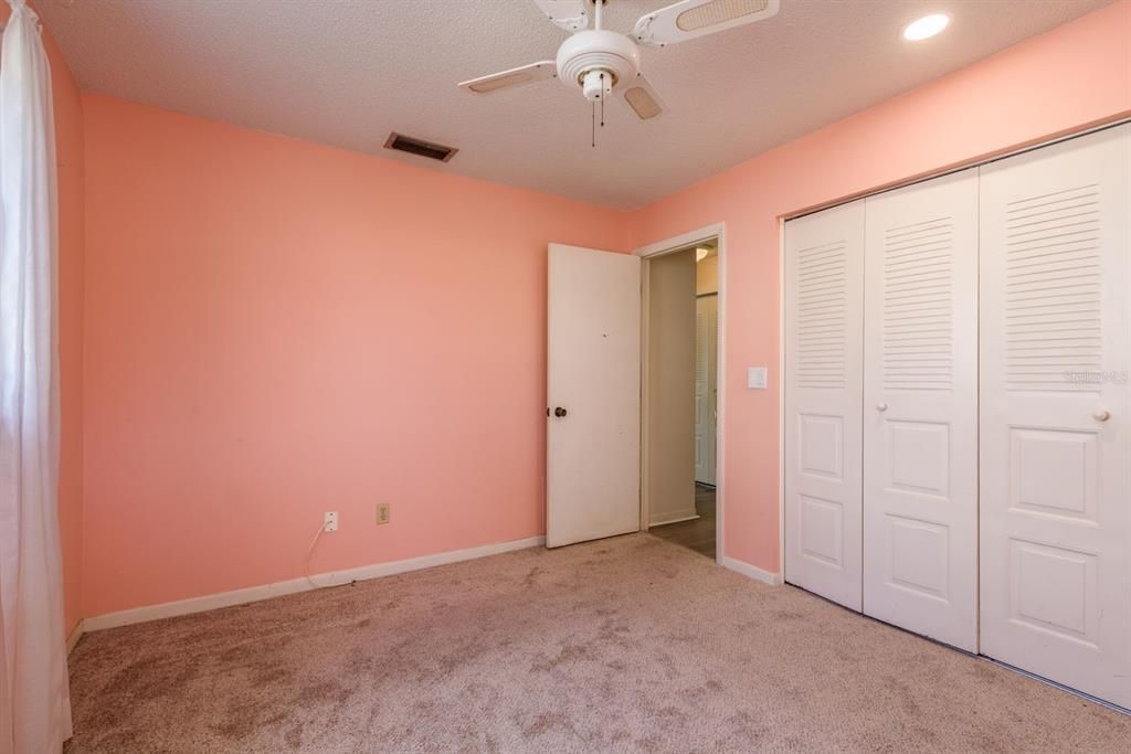 На продажу: $375,000 (2 спален, 2 ванн, 1211 Квадратных фут)