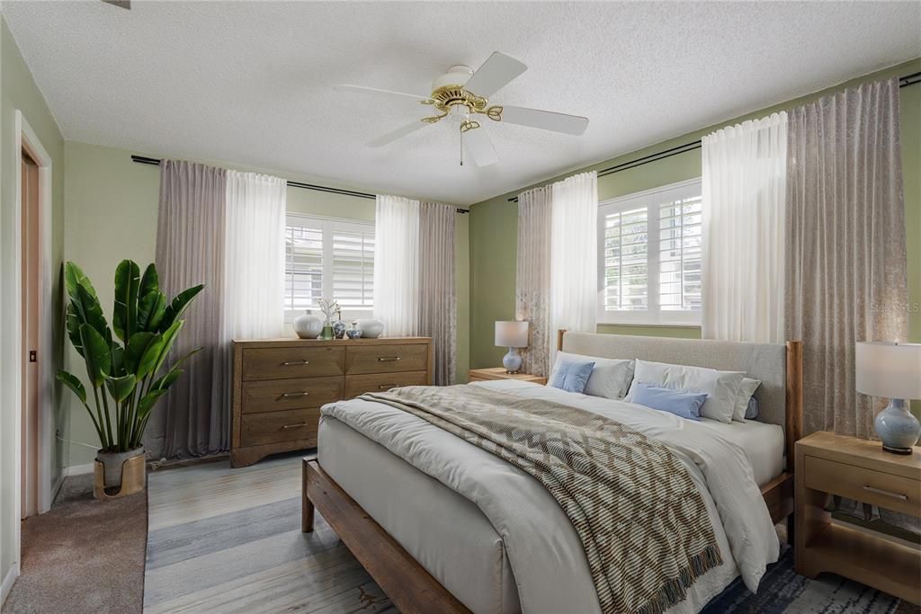 На продажу: $375,000 (2 спален, 2 ванн, 1211 Квадратных фут)