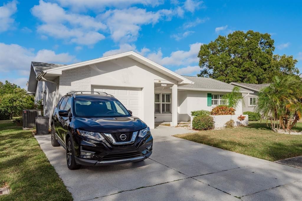 На продажу: $375,000 (2 спален, 2 ванн, 1211 Квадратных фут)