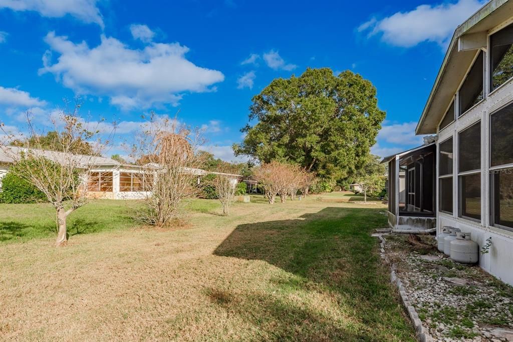 На продажу: $375,000 (2 спален, 2 ванн, 1211 Квадратных фут)