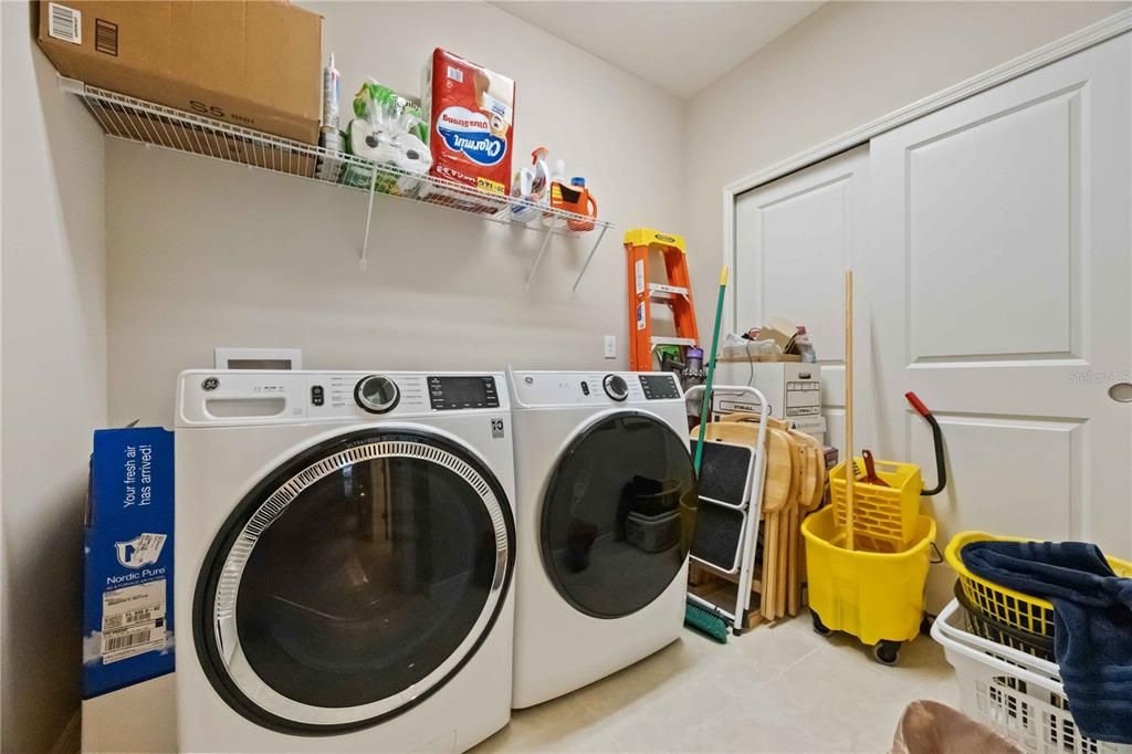 For Sale: $369,900 (2 beds, 2 baths, 1528 Square Feet)