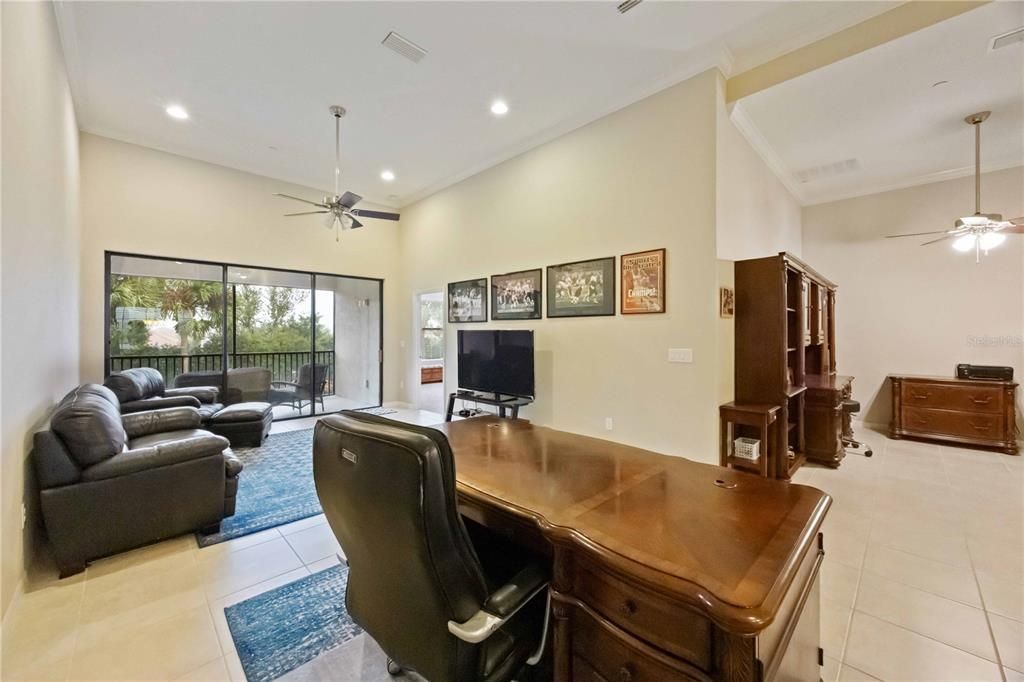 For Sale: $369,900 (2 beds, 2 baths, 1528 Square Feet)