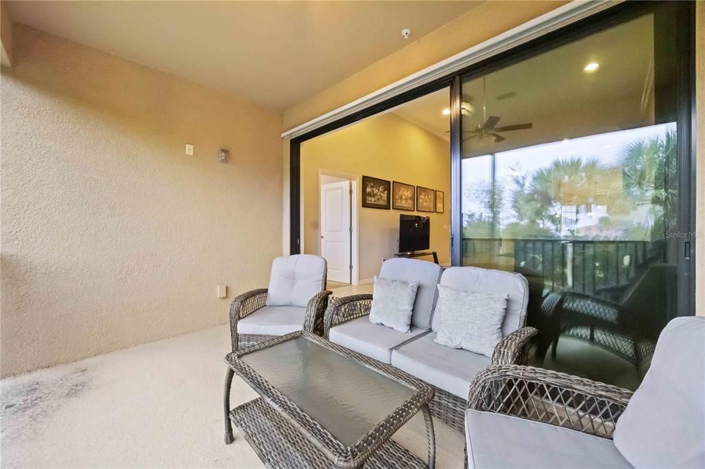 For Sale: $369,900 (2 beds, 2 baths, 1528 Square Feet)