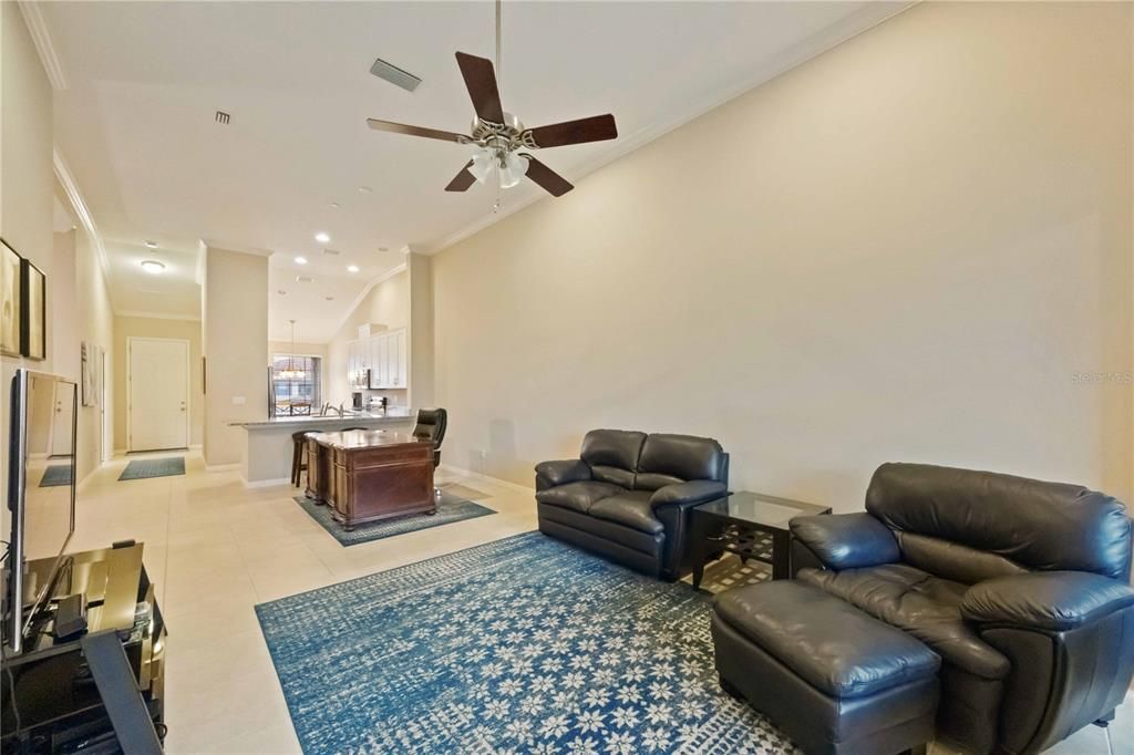 For Sale: $369,900 (2 beds, 2 baths, 1528 Square Feet)