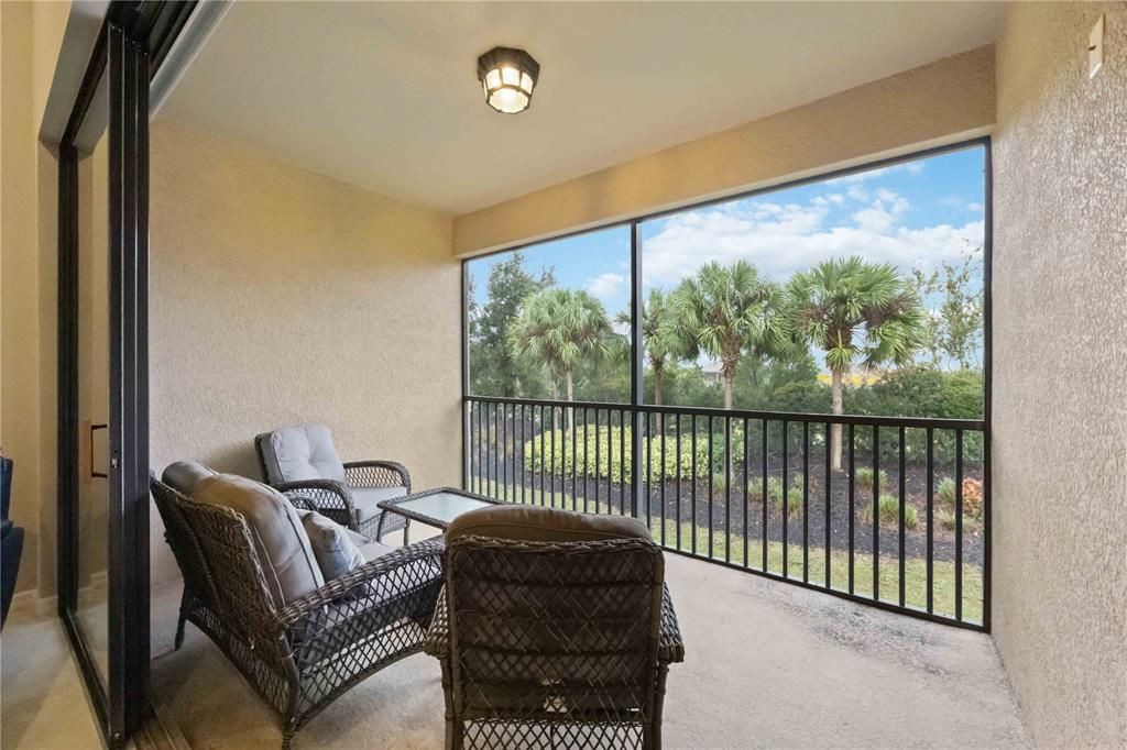 For Sale: $369,900 (2 beds, 2 baths, 1528 Square Feet)