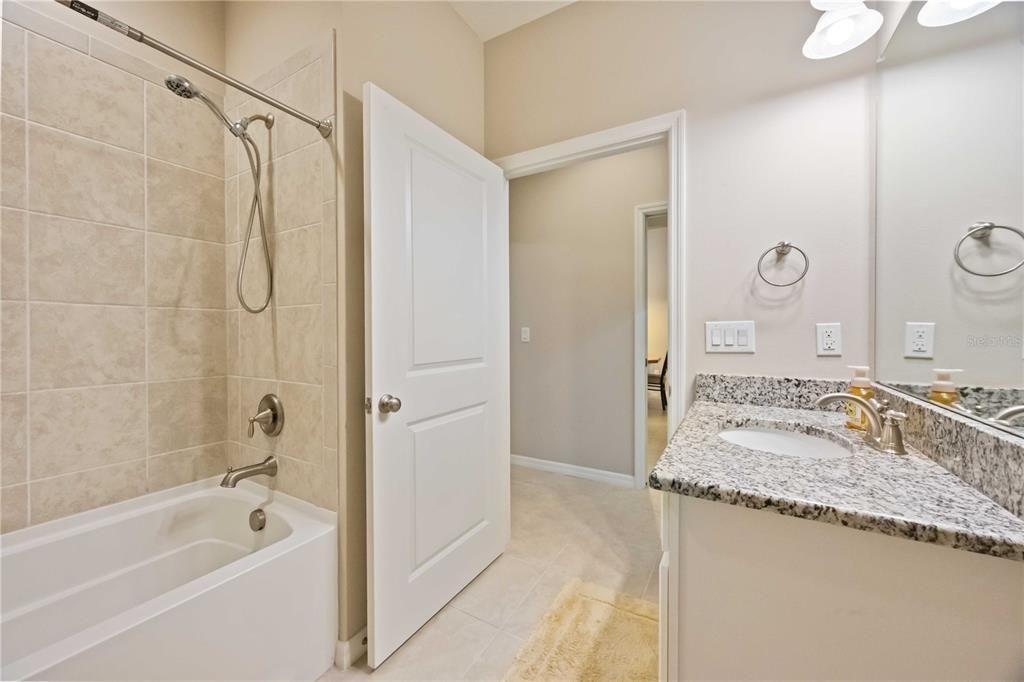 For Sale: $369,900 (2 beds, 2 baths, 1528 Square Feet)