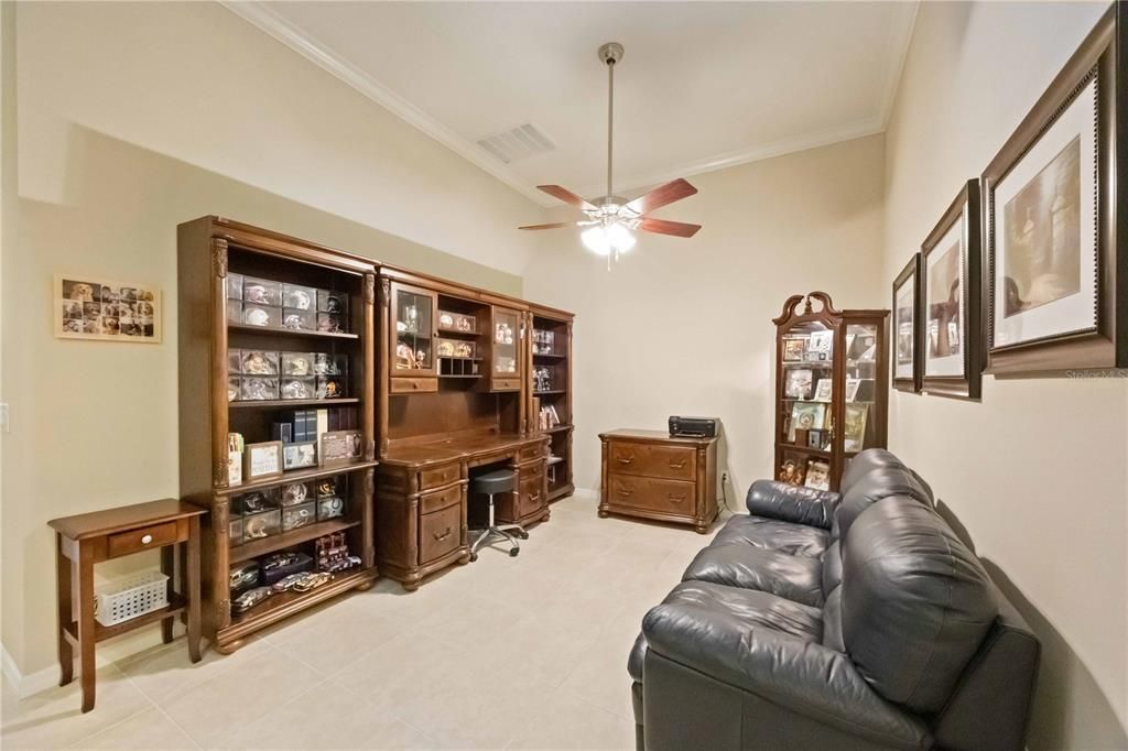 For Sale: $369,900 (2 beds, 2 baths, 1528 Square Feet)