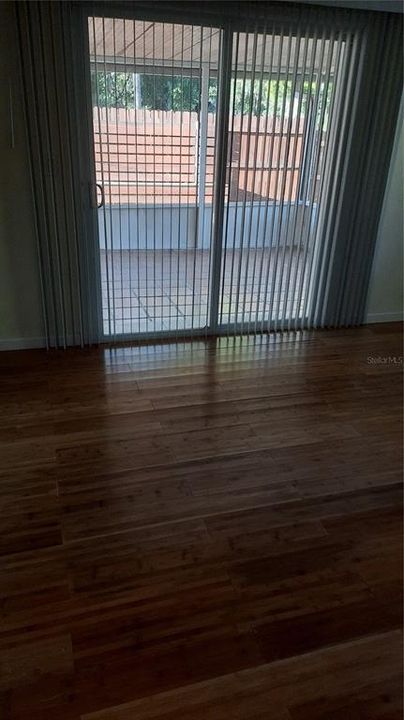 В аренду: $1,700 (3 спален, 2 ванн, 1066 Квадратных фут)