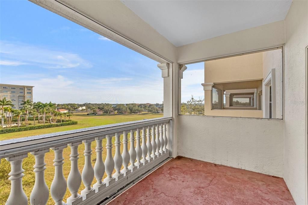 待售: $149,000 (2 贝兹, 2 浴室, 1033 平方英尺)