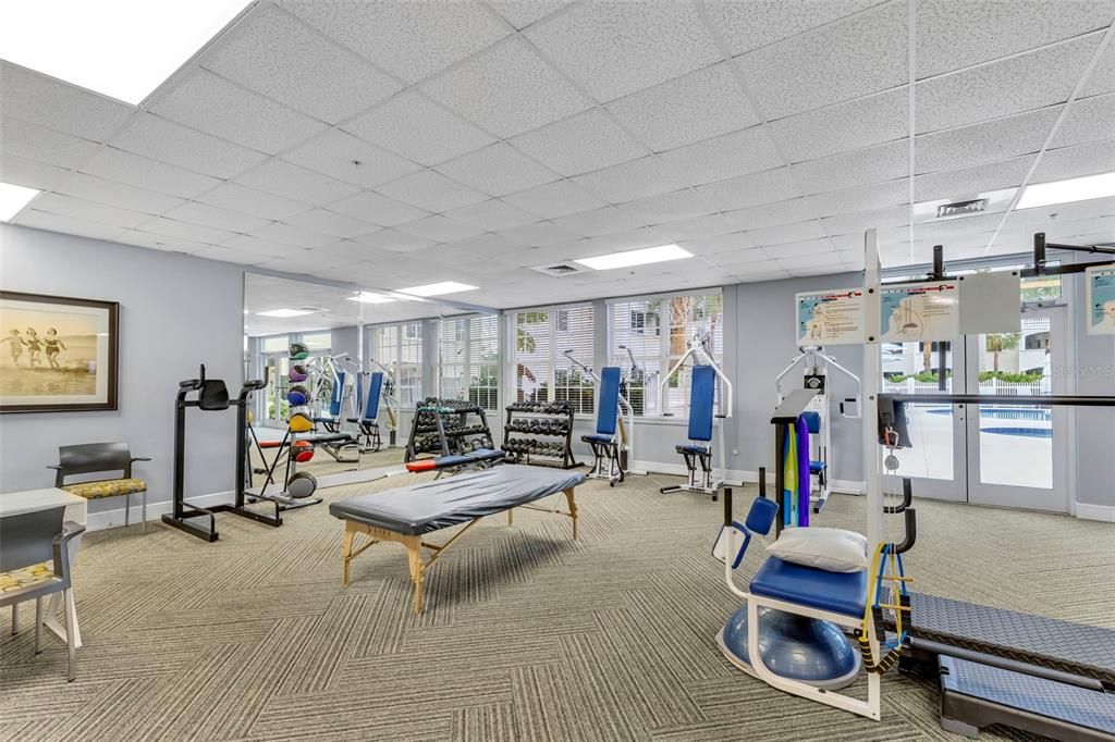 待售: $149,000 (2 贝兹, 2 浴室, 1033 平方英尺)