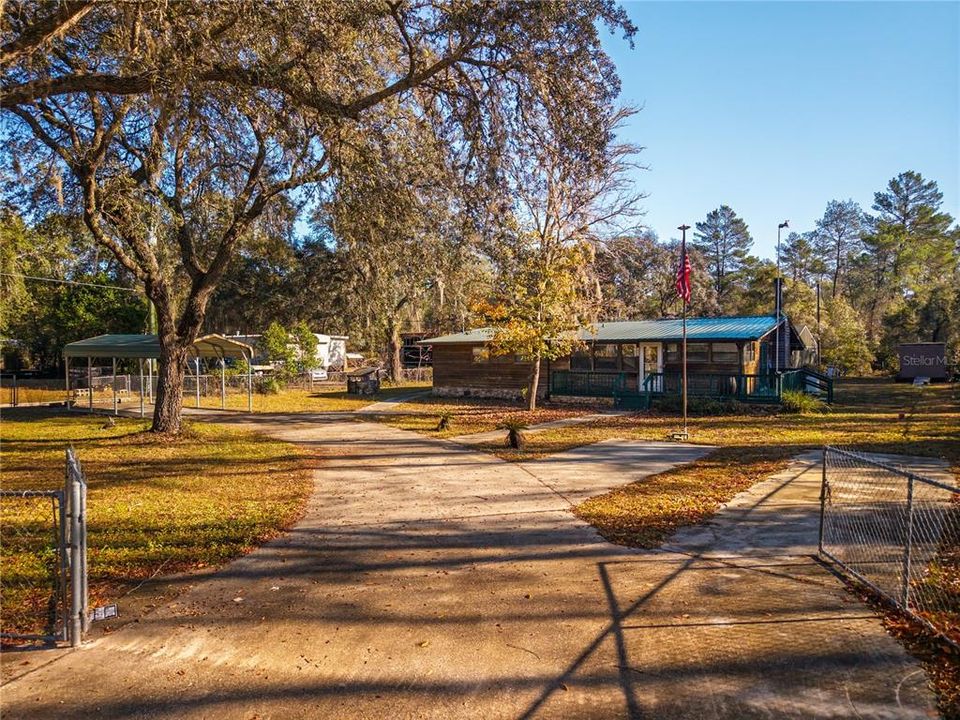 For Sale: $199,000 (4 beds, 2 baths, 1608 Square Feet)