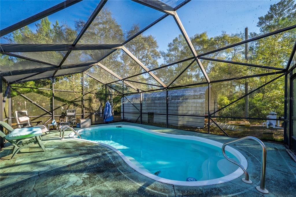 For Sale: $199,000 (4 beds, 2 baths, 1608 Square Feet)