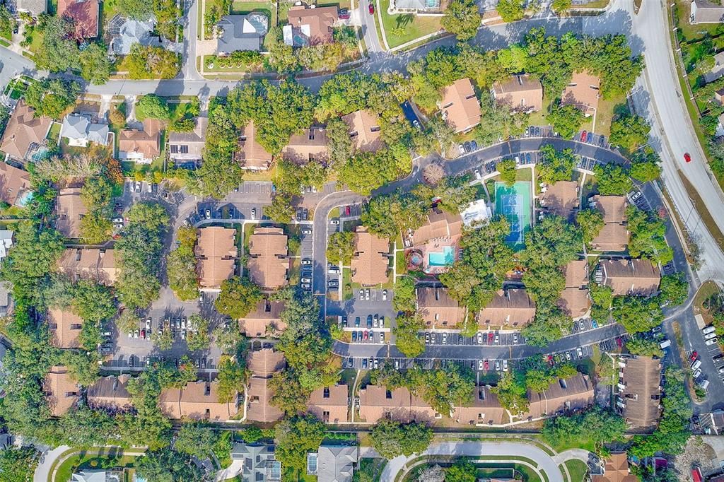 合同活跃: $174,900 (2 贝兹, 2 浴室, 925 平方英尺)